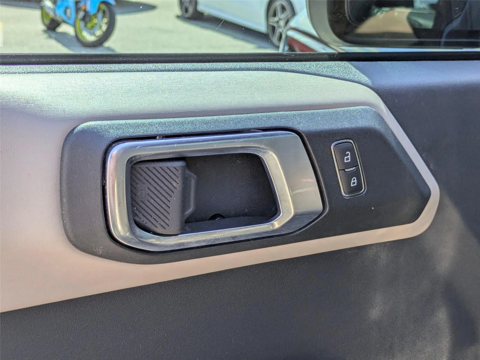 Used 2022 Shadow Black Ford Wildtrak image 12