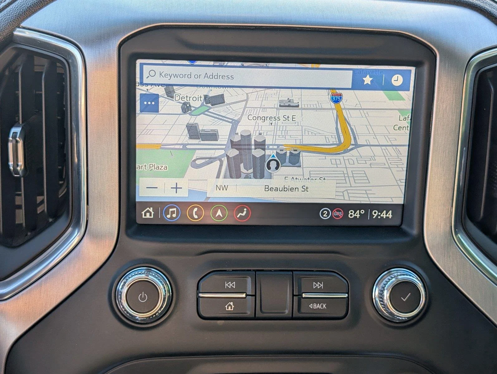 Used 2022 Summit White GMC SLT image 22