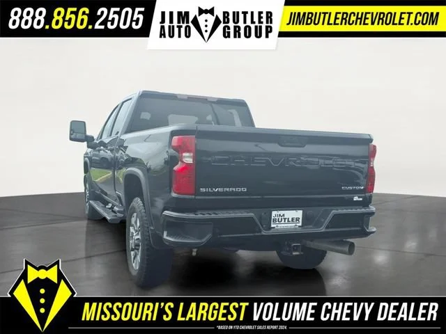 Used 2026 Black Chevrolet Custom image 3