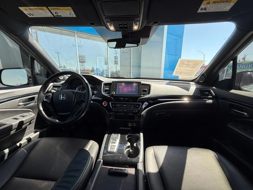 Used 2023 Gray Honda Black Edition image 18