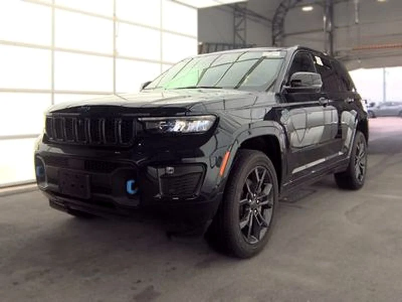 Used 2024 Black Jeep 4xe image 1