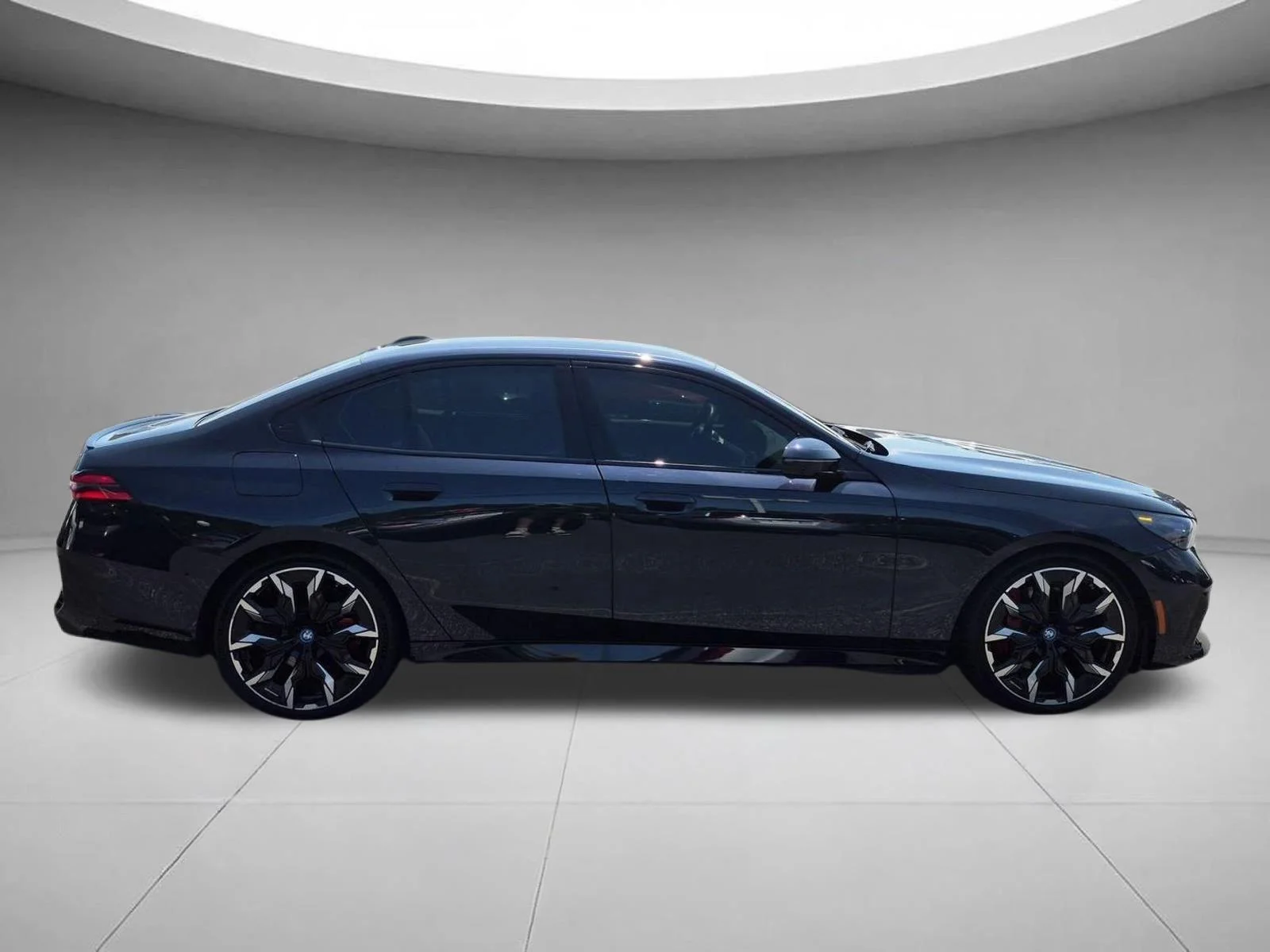 Used 2025 Carbon Black Metallic BMW xDrive40 image 6