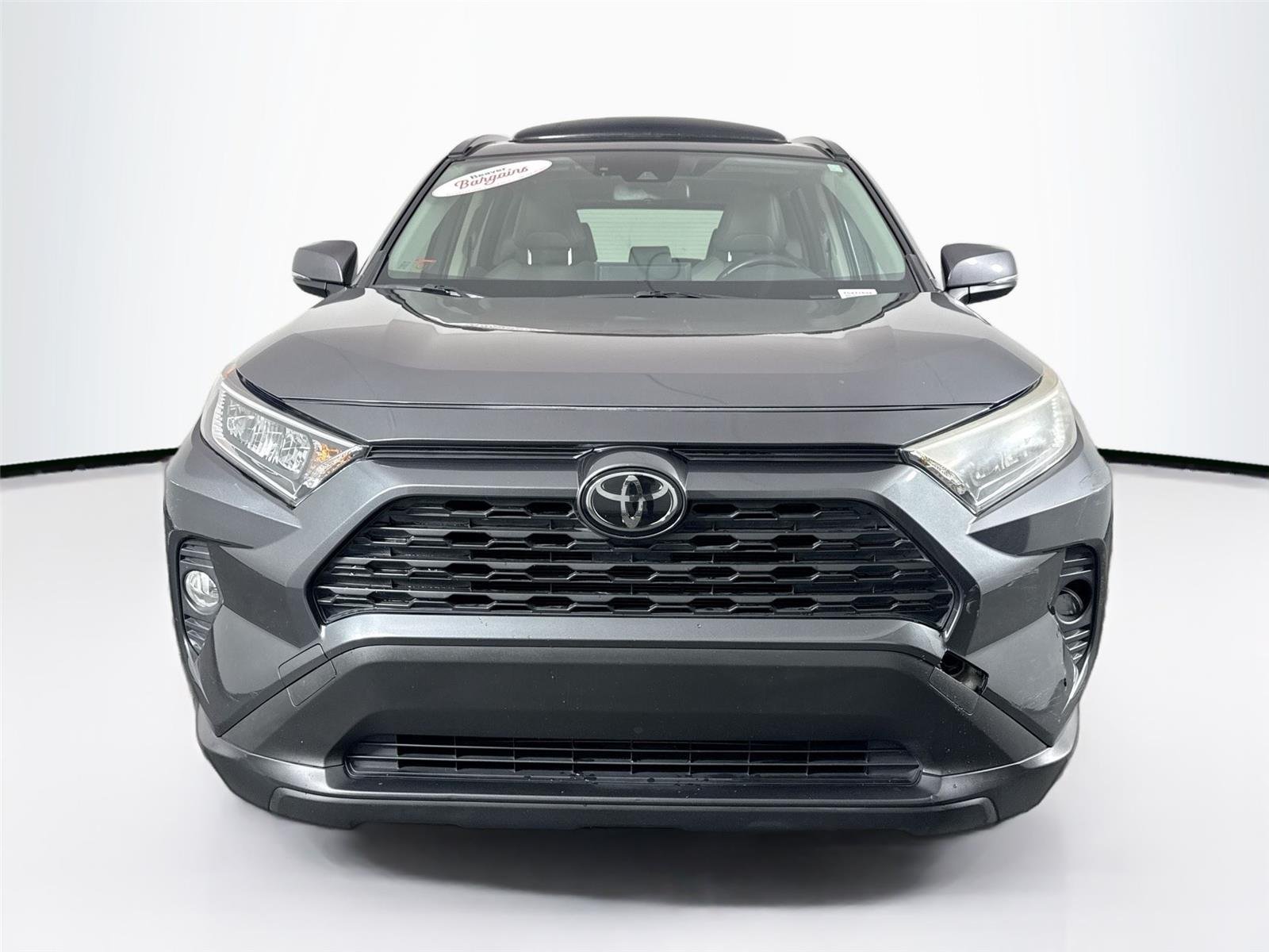 Used 2020 Magnetic Gray Metallic Toyota XLE Premium image 8