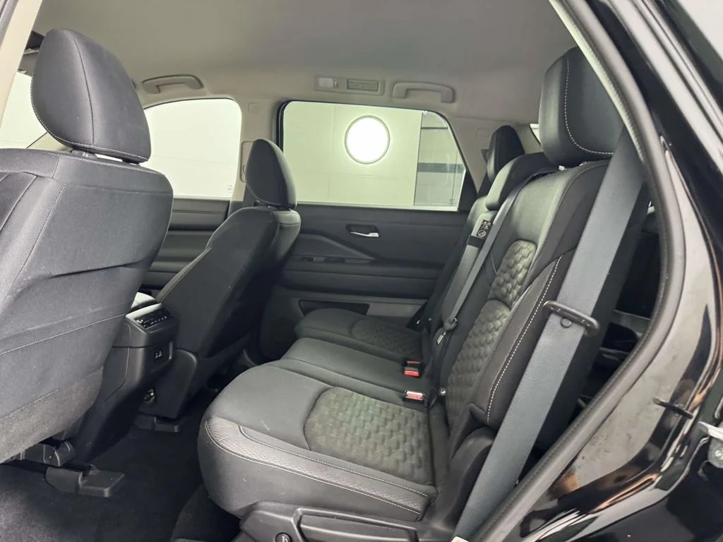 Used 2022 Black Nissan SV image 32