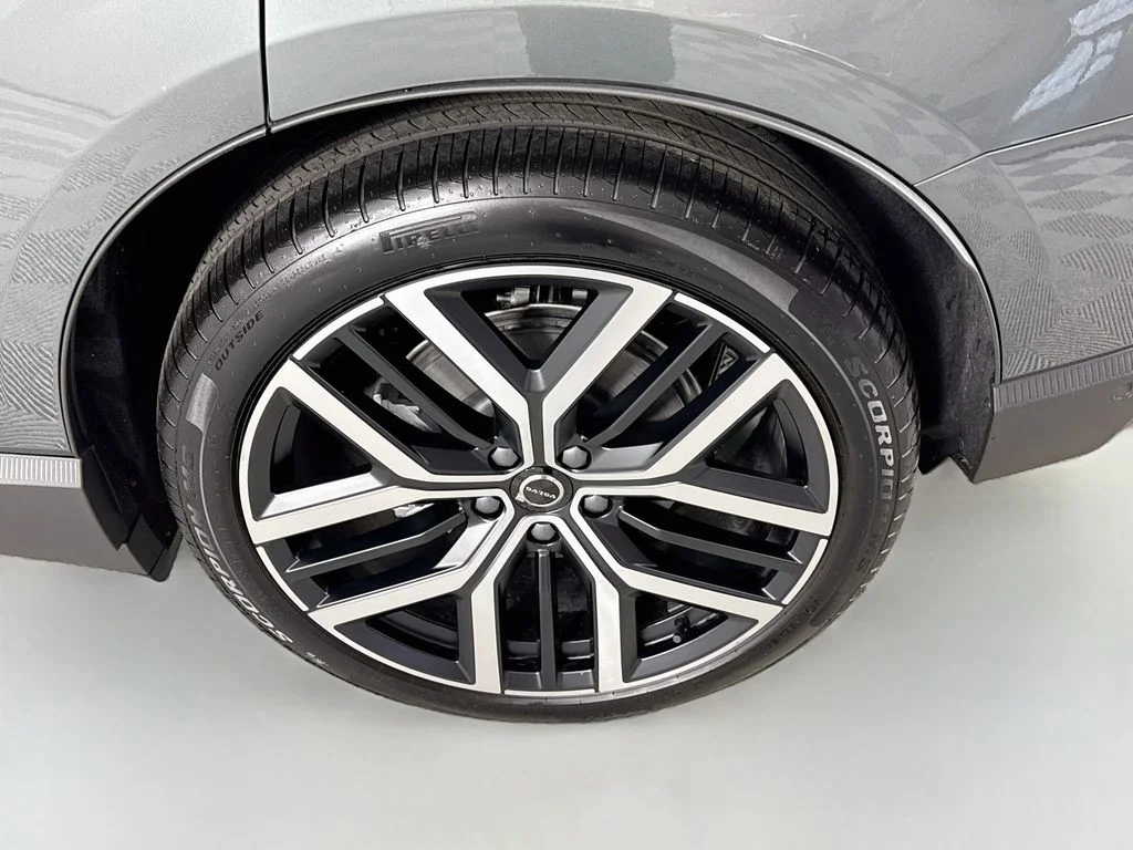 New 2027  Volvo  image 29
