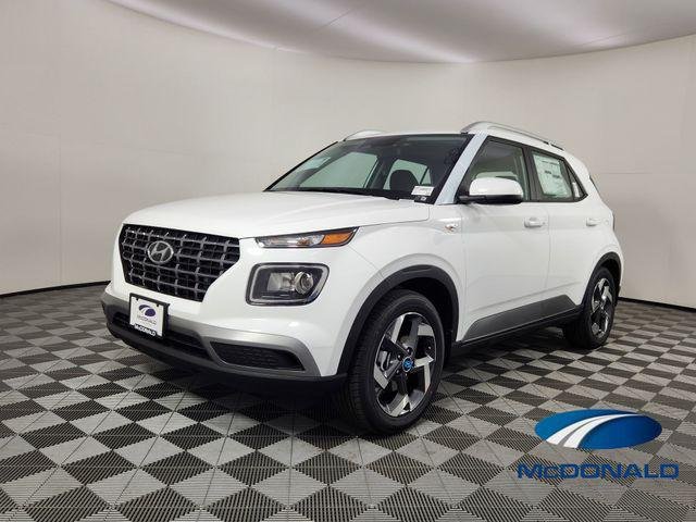 2026 Hyundai Venue SEL w/ 2-Tone Roof IVT's photo