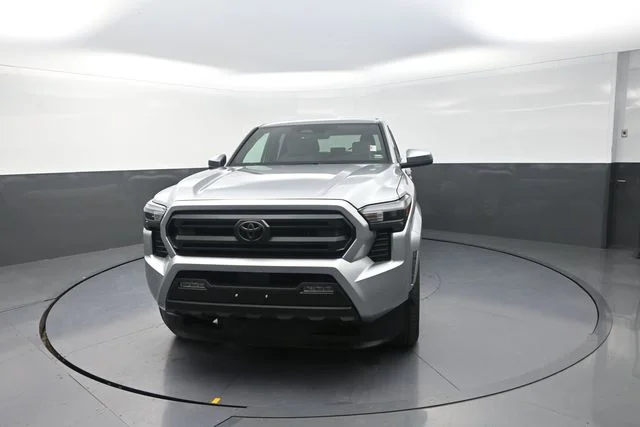 Used 2025 Silver Toyota SR5 image 35