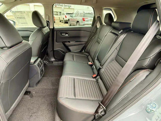 New 2027 Boulder Gray Pearl Nissan Rock Creek image 13