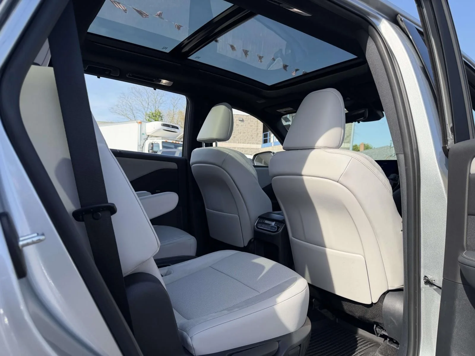 2025 Lexus TX Luxury - Photo 16