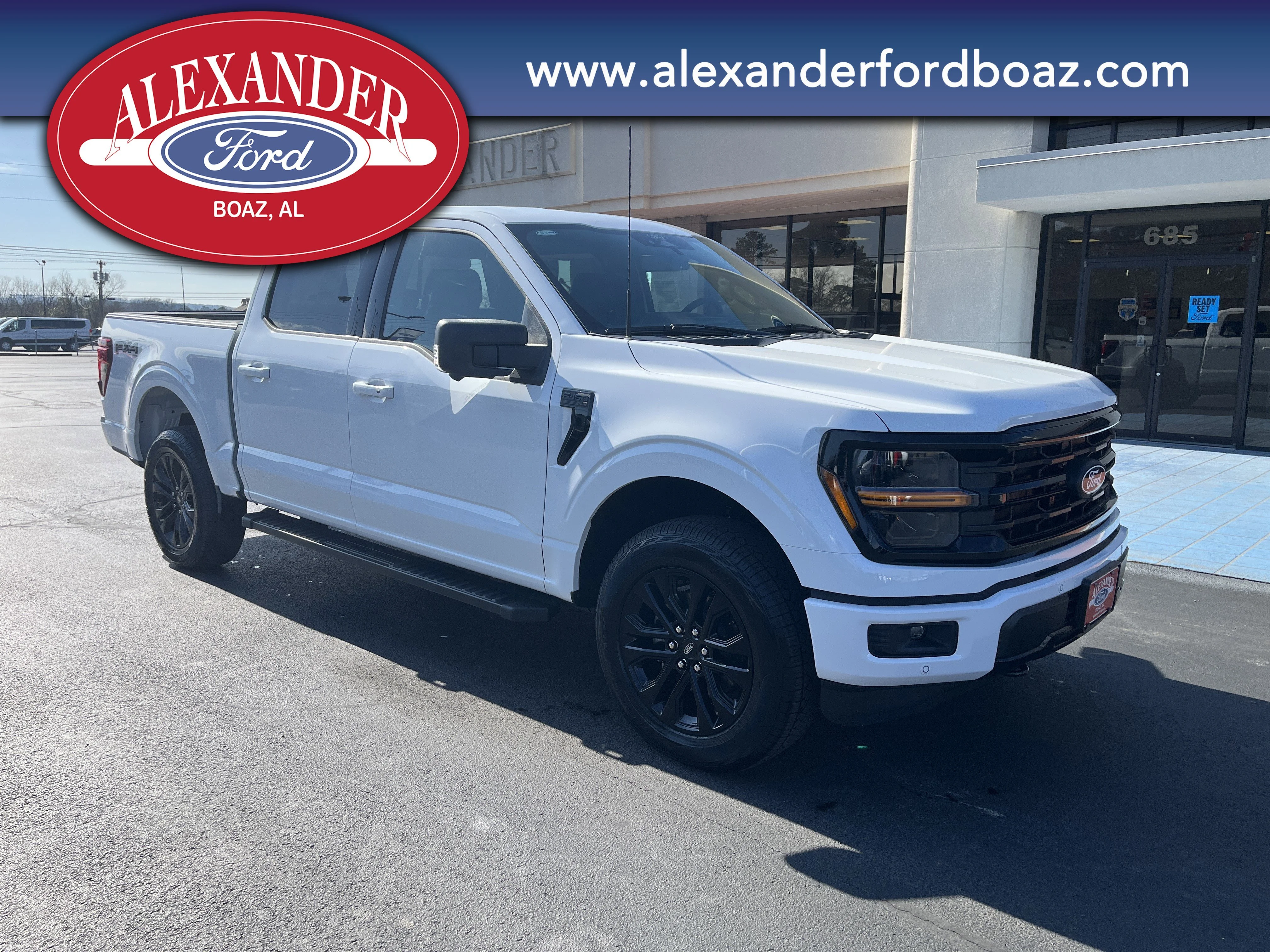 New 2026 Oxford White Ford XLT image 3