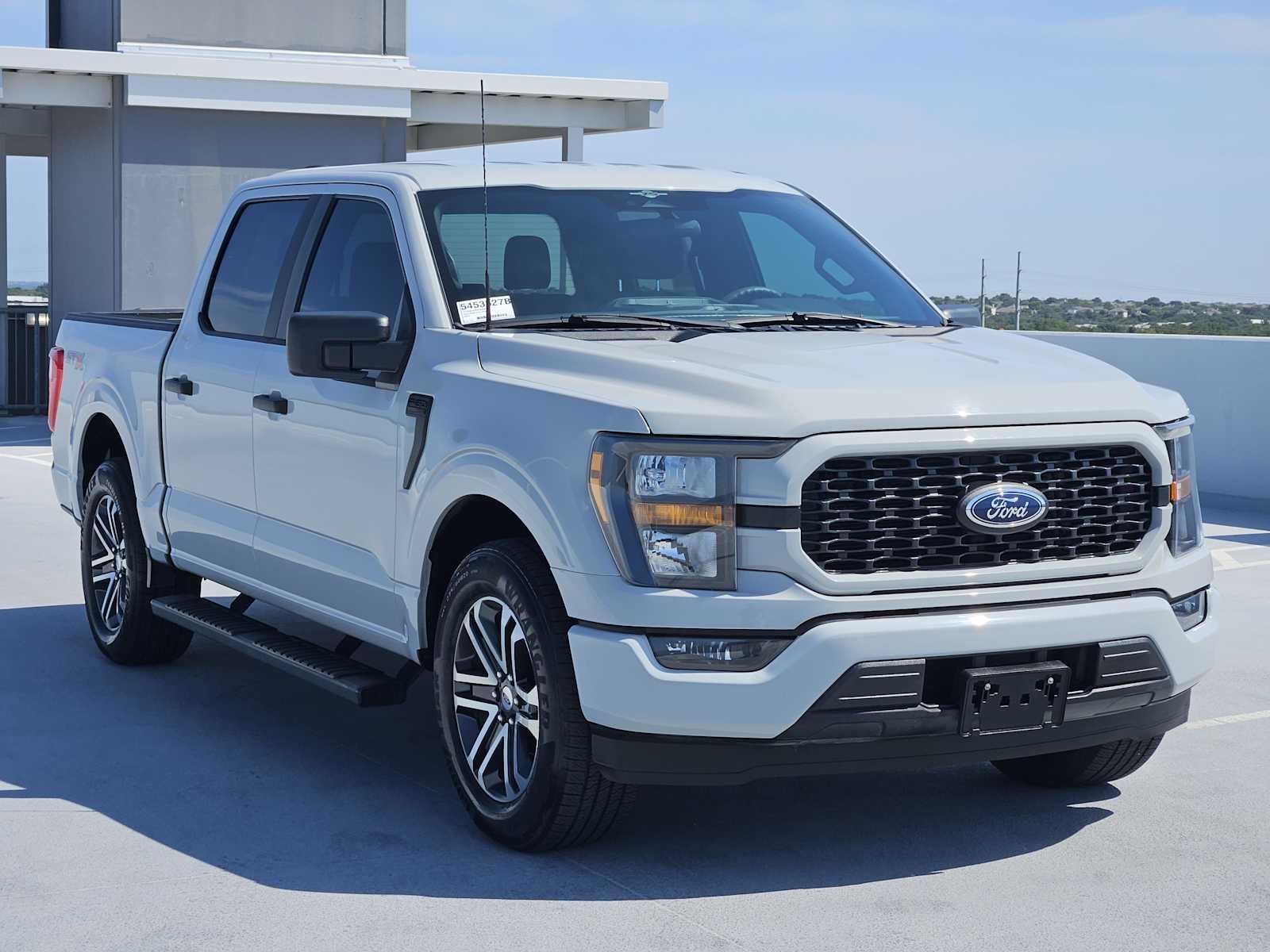 Used 2023 Avalanche Gray Ford XL image 3