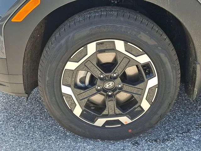 New 2027 Gray Hyundai SEL image 18