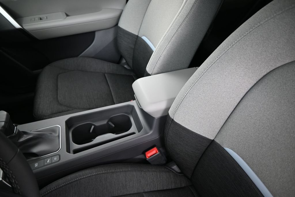 New 2027 Pale Gray Kia S image 10