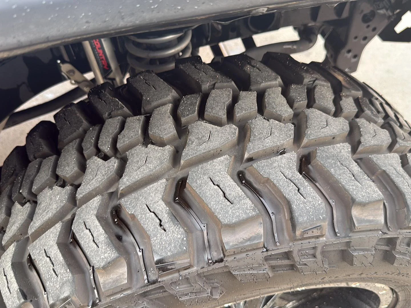 Used 2019 Bikini Pearlcoat Jeep Sport S image 7