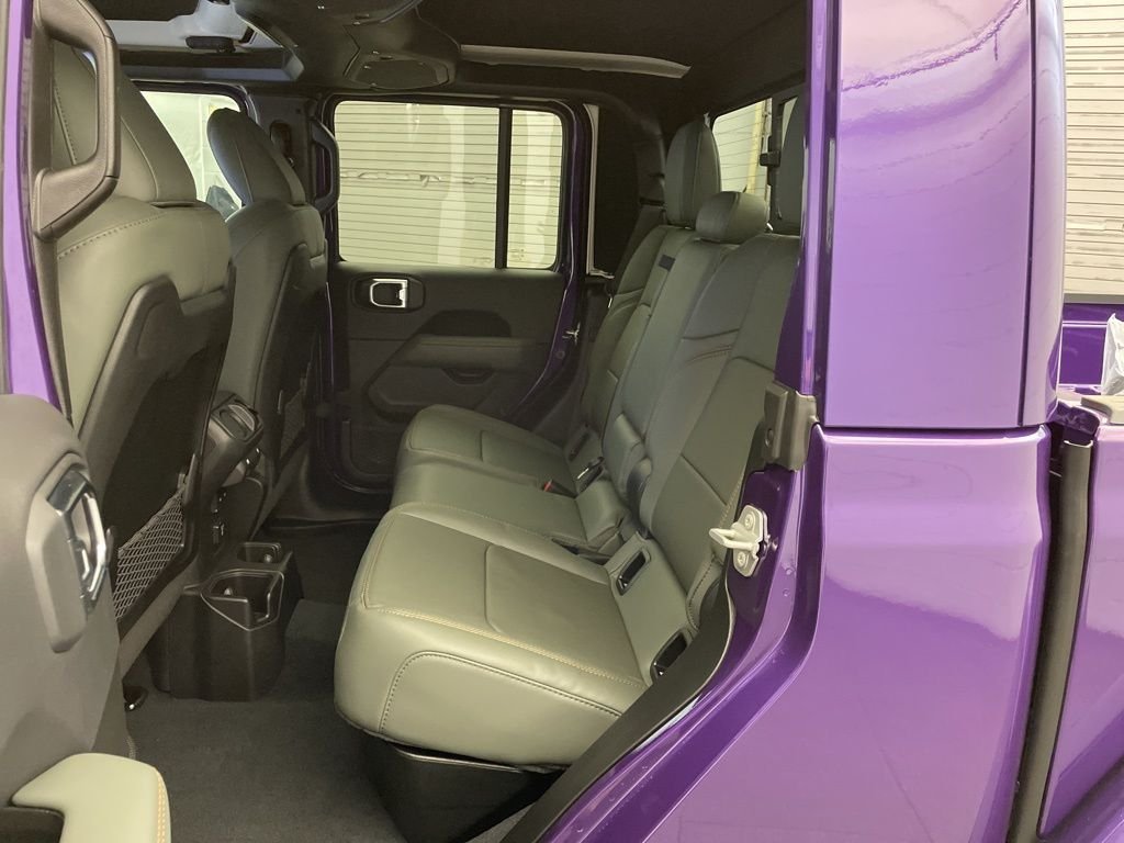 New 2026 Reign Exterior Paint Jeep Mojave X image 17