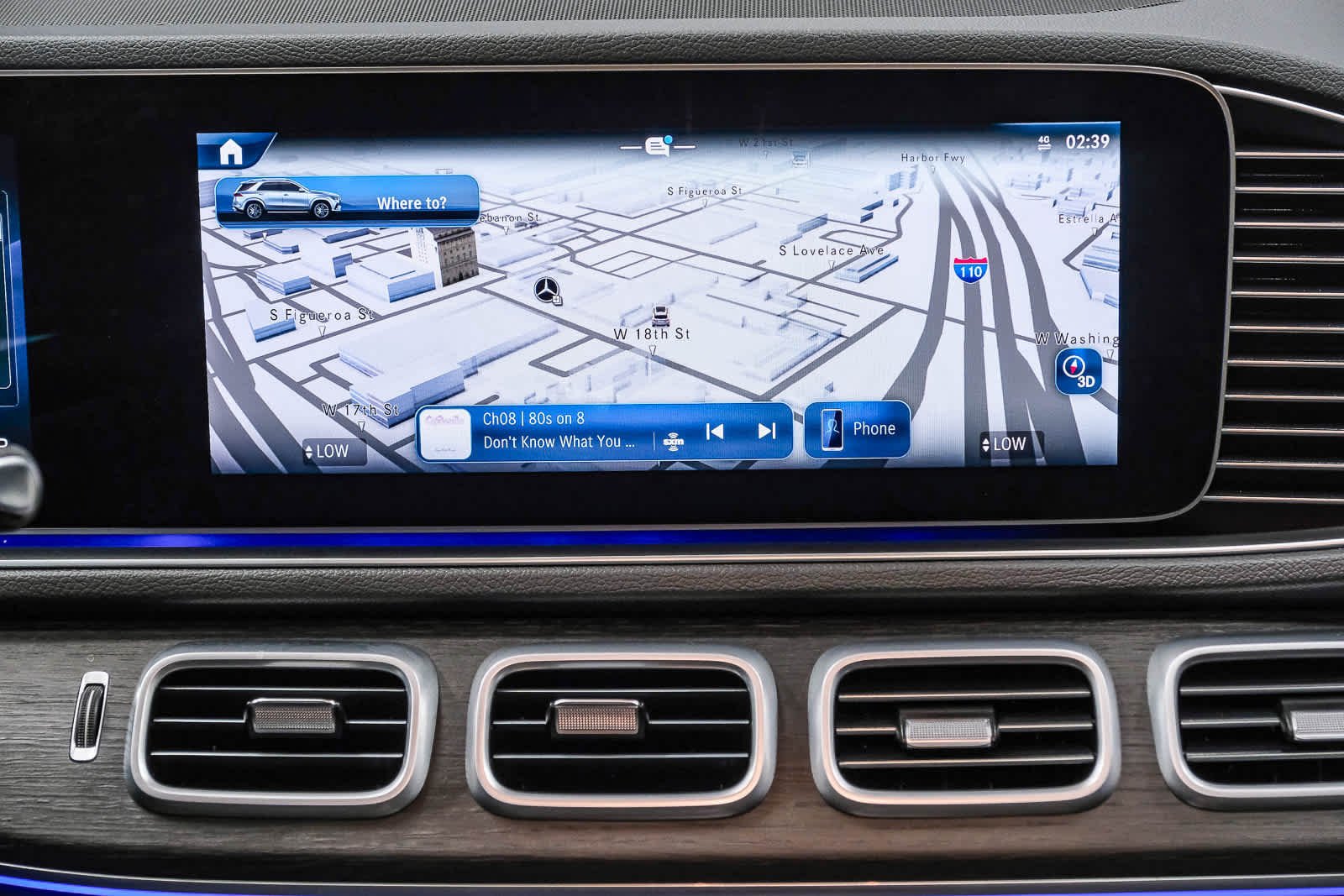 Certified Used 2025 MANUFAKTUR Alpine Grey Mercedes-Benz GLE 350 image 17