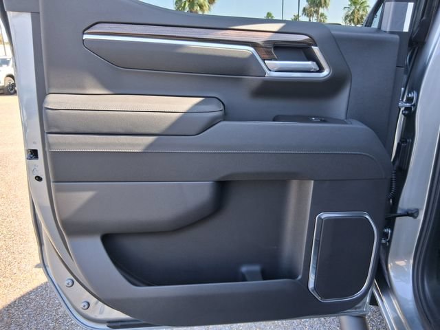 New 2026 Sterling Gray Metallic Chevrolet RST image 17