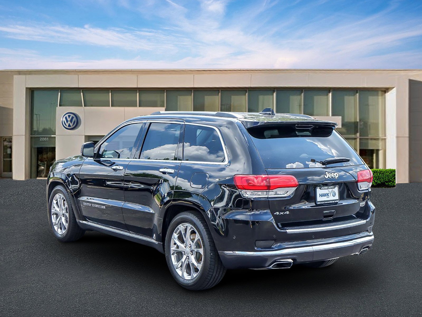 Used 2020 Diamond Black Crystal Pearlcoat Jeep Summit image 5