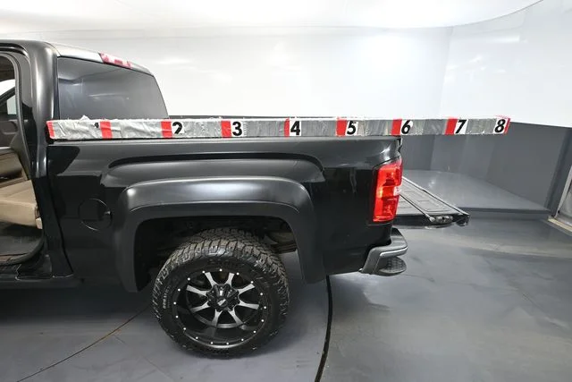 Used 2014 Black GMC SLT image 37