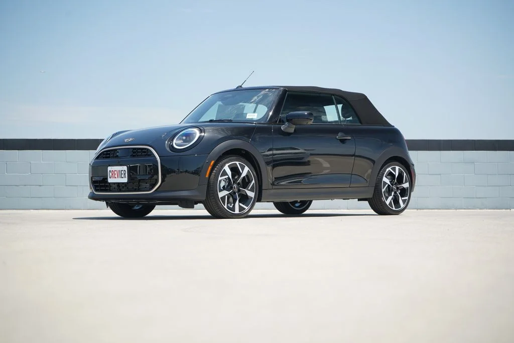 New 2026 Black MINI Iconic image 2