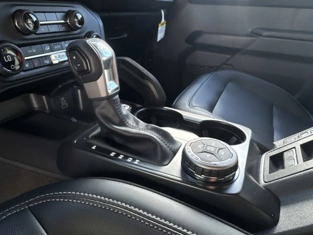 New 2026 Avalanche Gray Ford Outer Banks® image 38