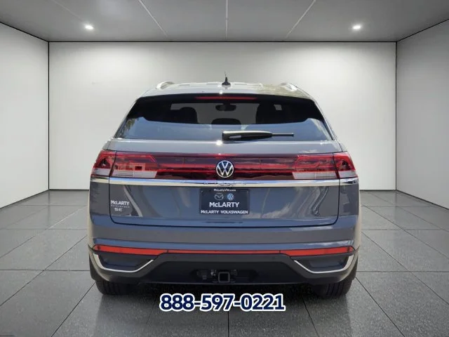 New 2026 Pure Gray Volkswagen 2.0T SE W/TECHNOLOGY image 4