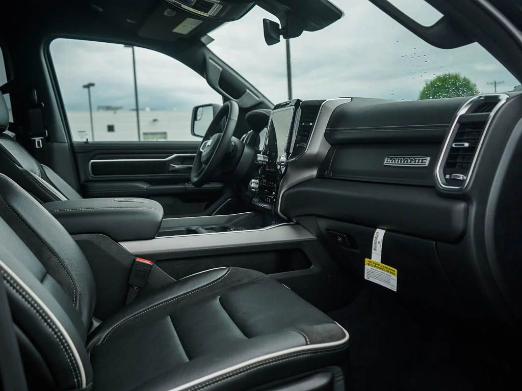 New 2026 Diamond Black Crystal Pearlcoat RAM LARAMIE image 9