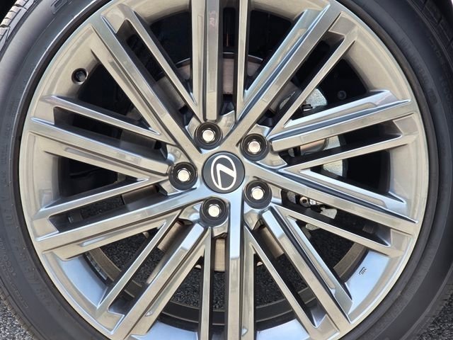 New 2026 Wind Chill Pearl Lexus LUXURY AWD image 26