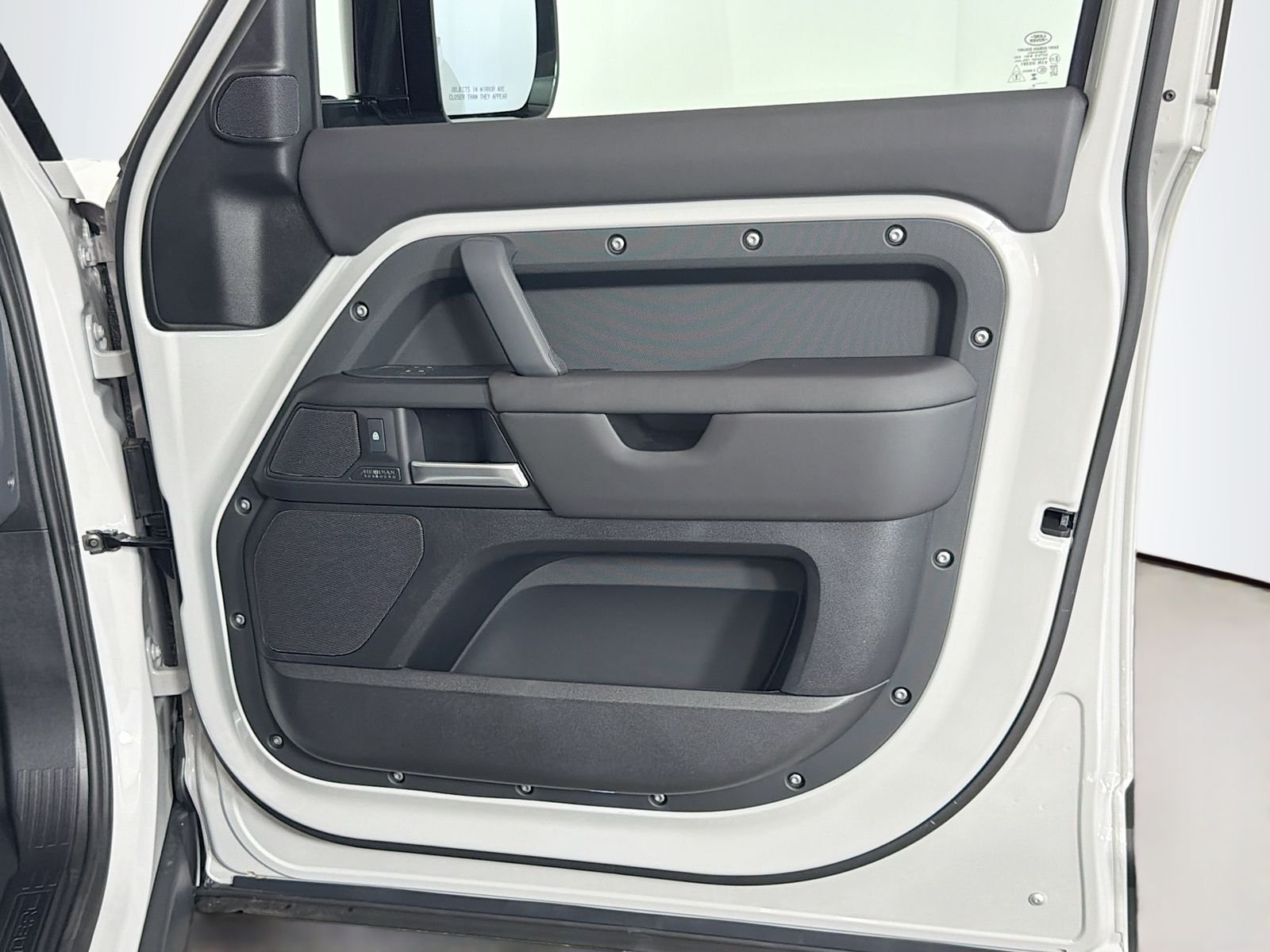 New 2026 Borasco Grey Land Rover X-Dynamic SE image 33