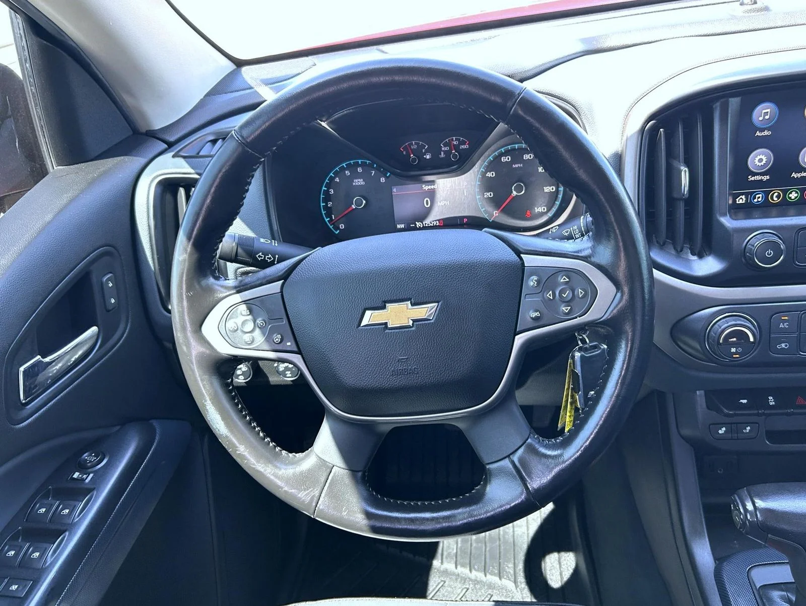 2021 Chevrolet Colorado Z71 - Photo 11