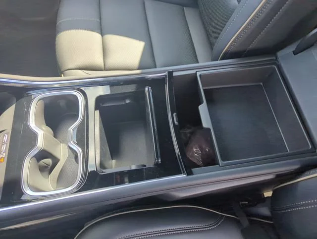 2026 Chevrolet Traverse High Country - Photo 28