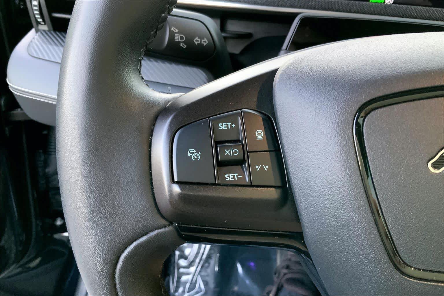 Used 2021 Shadow Black Ford Premium image 22