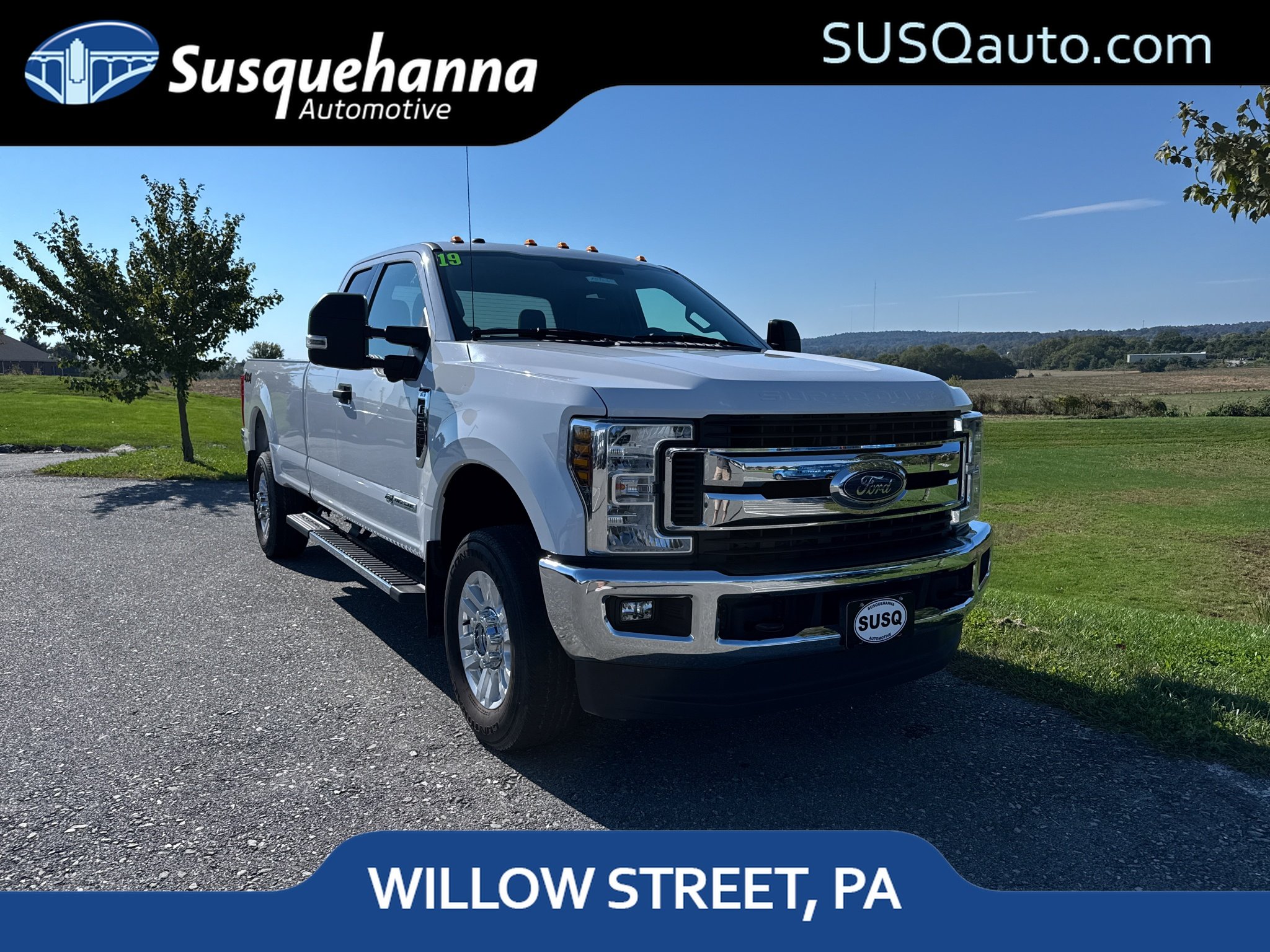 Oxford White 2019 Ford F-350 Super Duty Pickup Truck Four-Wheel Drive 