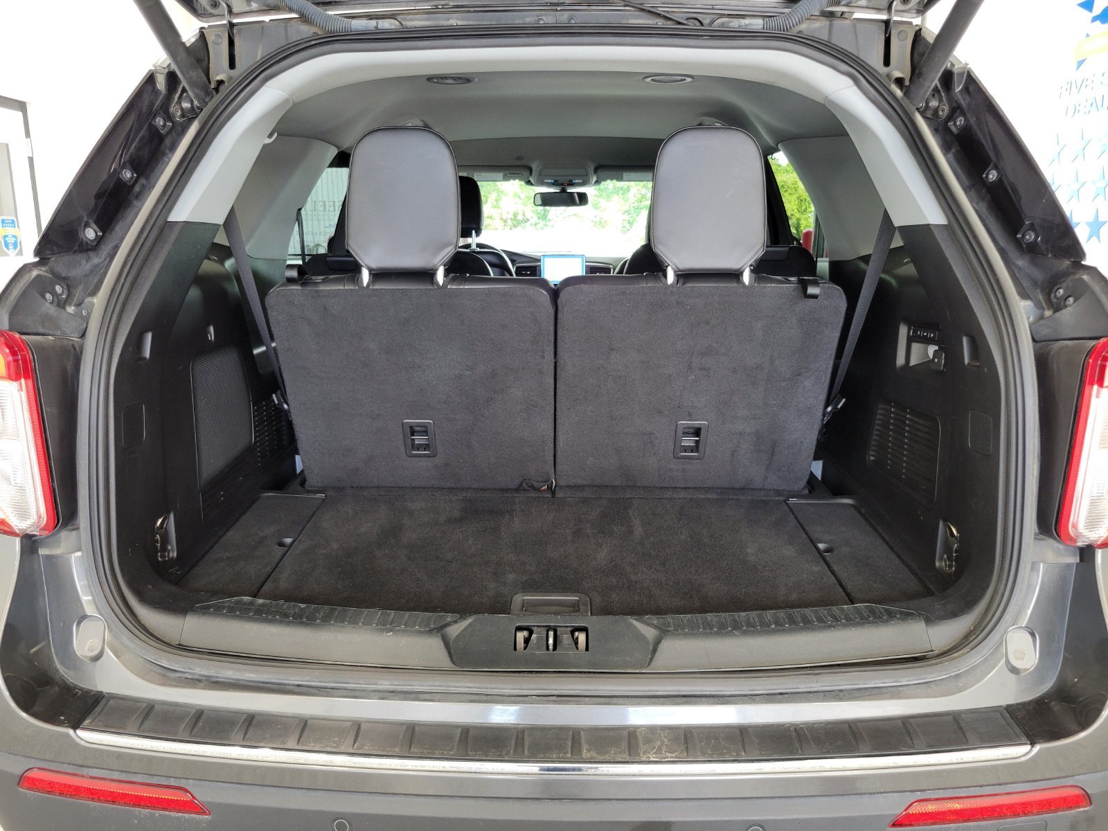 Used 2020 Gray Ford Limited image 29