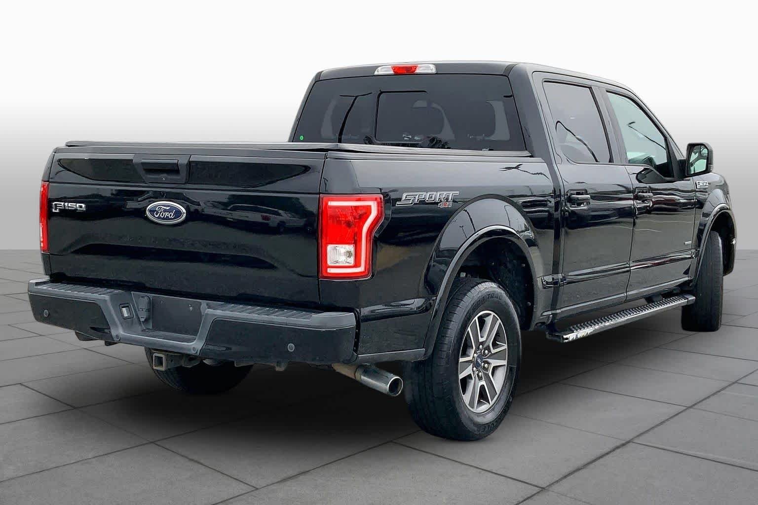 Used 2017 Shadow Black Ford XLT image 12