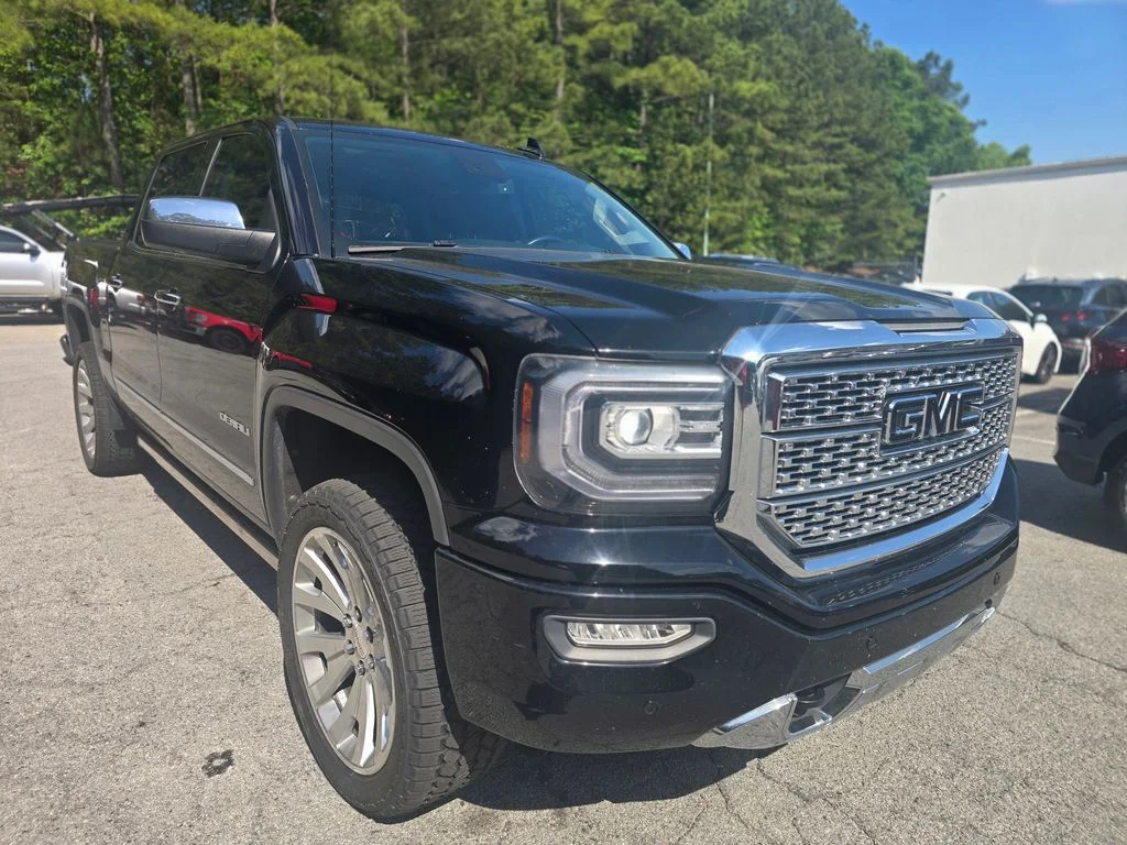 2016 GMC Sierra 4WD Crew Cab Short Box's photo