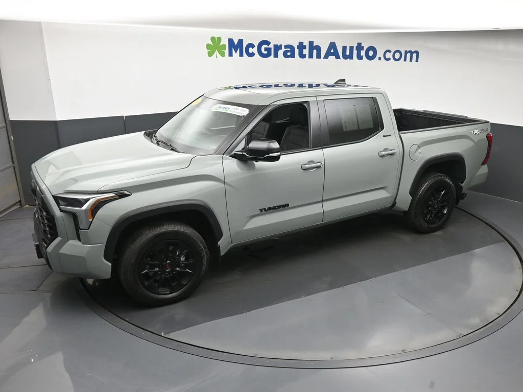 Used 2024  Toyota Limited image 24