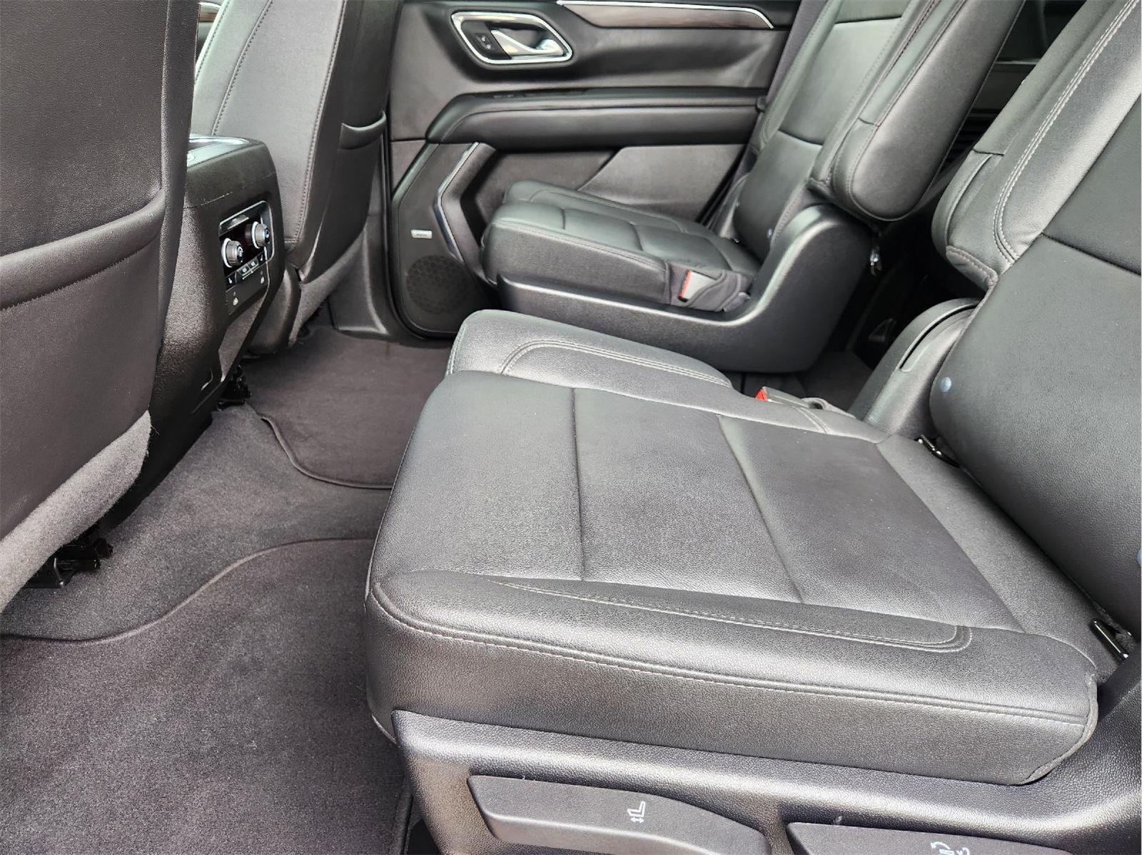 2022 Chevrolet Tahoe photo 30 of 34