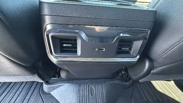 New 2026 Onyx Black GMC Elevation image 25