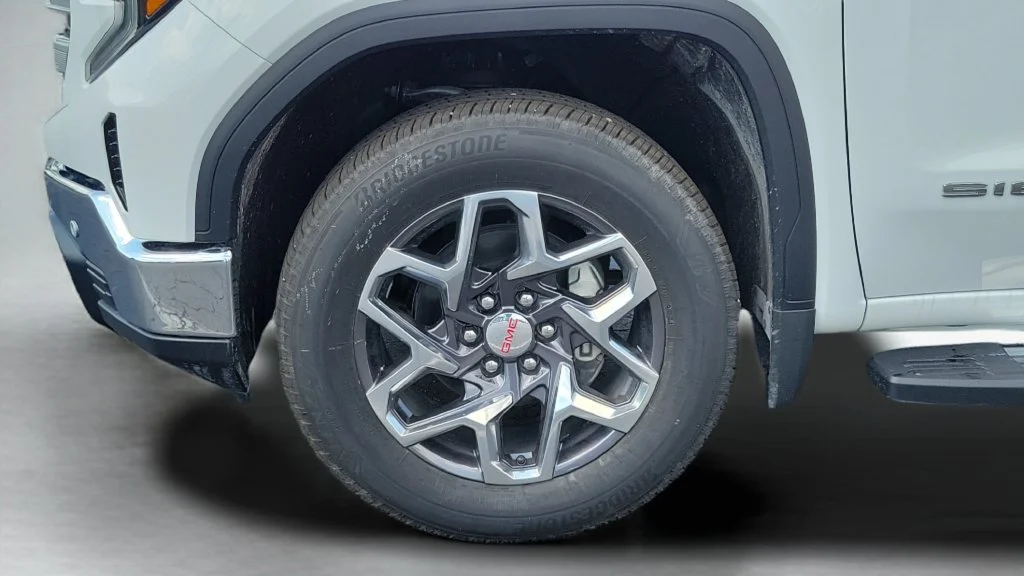 New 2026 Summit White GMC SLE image 10