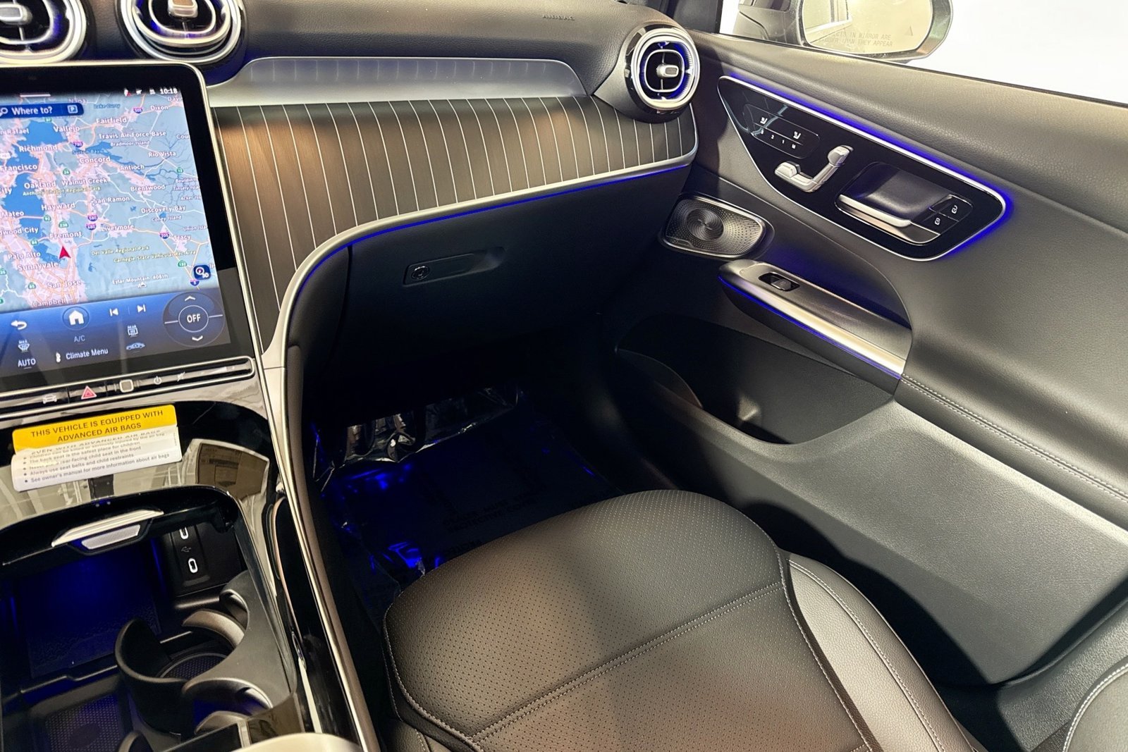 New 2026 Black Mercedes-Benz GLC 300 image 21