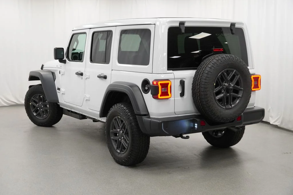 New 2027 Bright White Clear-Coat Paint Jeep Sport S image 13