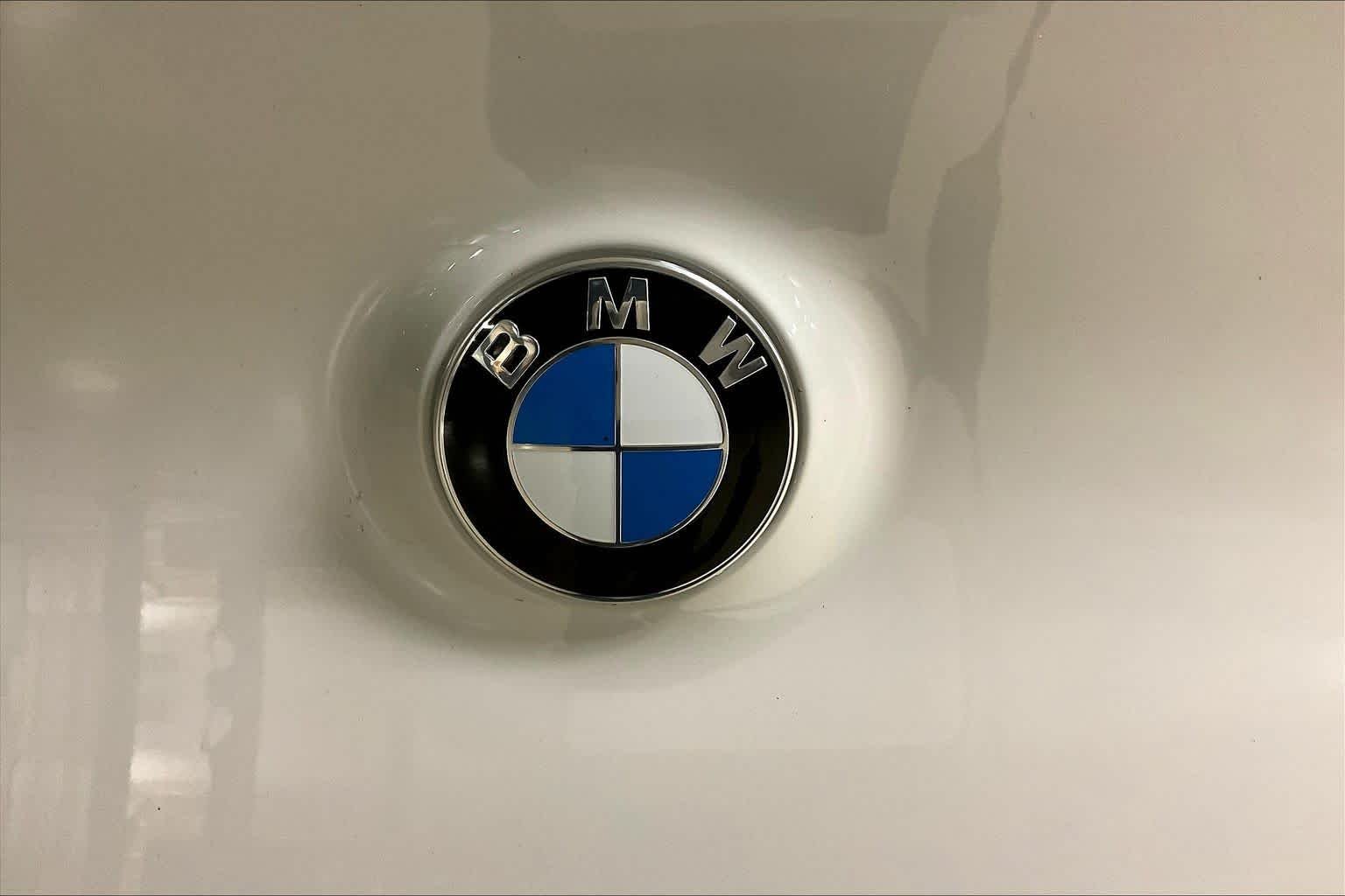 Used 2026 Mineral White Metallic BMW 30 xDrive image 15