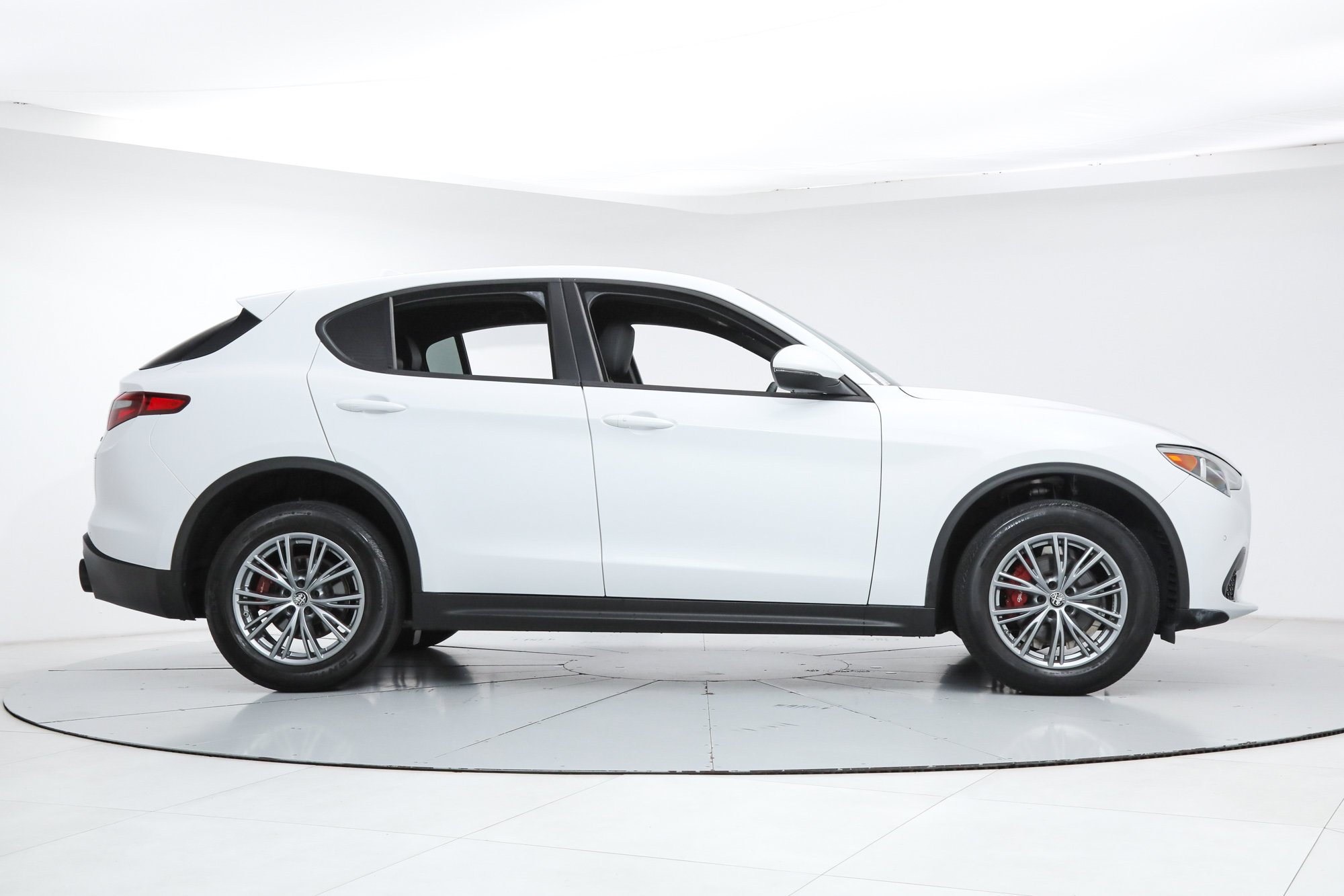 Used 2023 White Alfa Romeo Sprint image 6