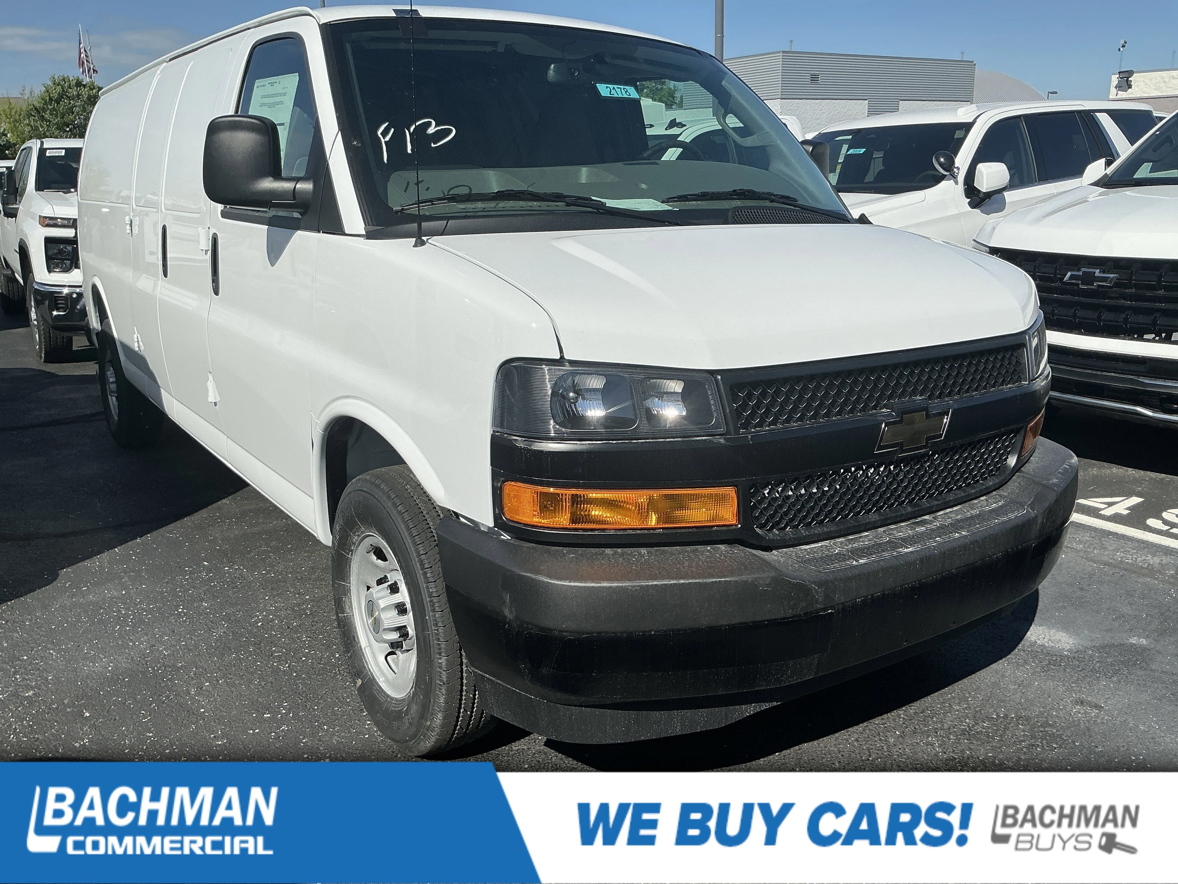 2026 Chevrolet Express 3500 Extended Work Van's photo