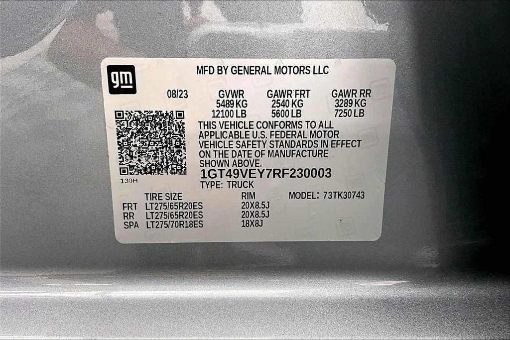 Used 2024 Sterling Metallic GMC AT4 image 36