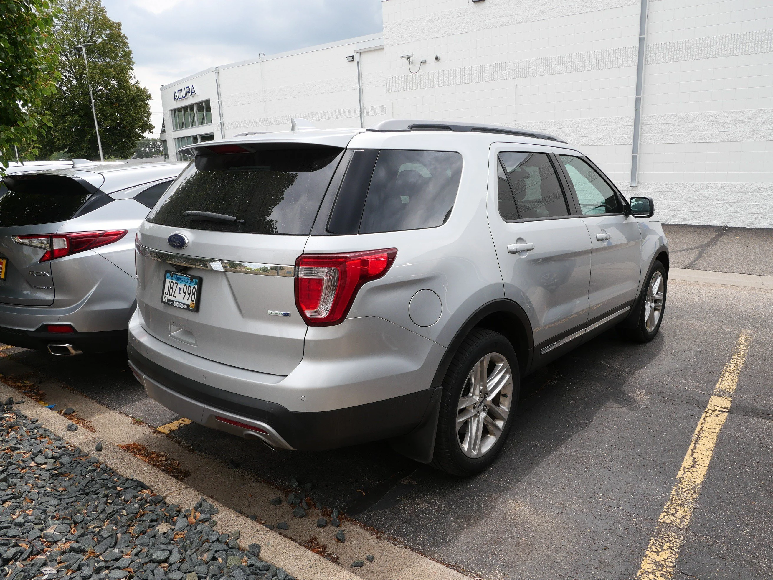 Used 2016 Ingot Silver Metallic Ford XLT image 7