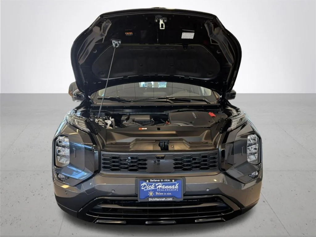 New 2026 Gray Nissan SL image 4