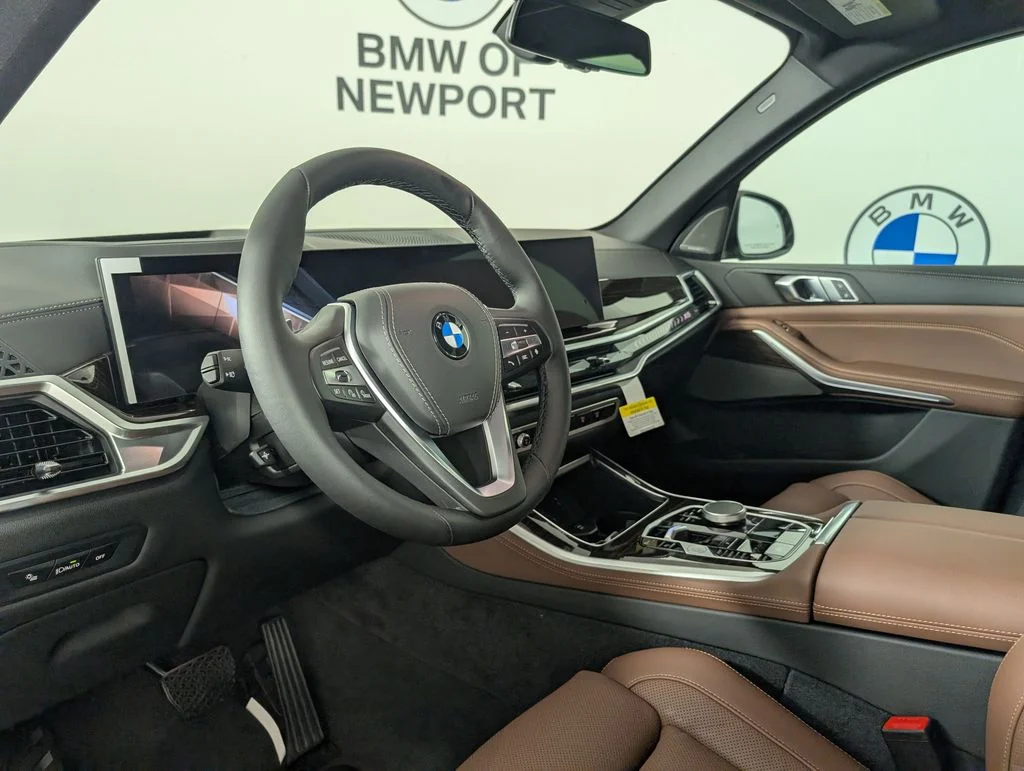 New 2026 Skyscraper Grey Metallic BMW xDrive40i image 11