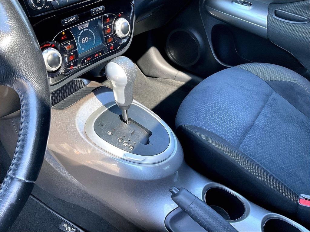 Used 2016 White Nissan SV image 20